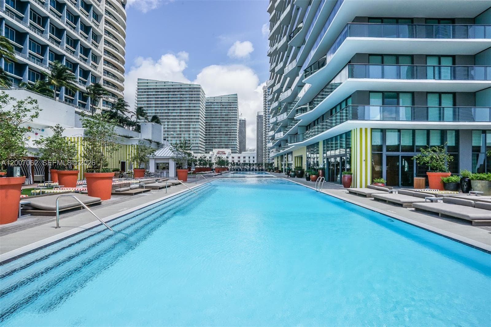1300 S Miami Ave # 1407, Miami FL 33130 — 34