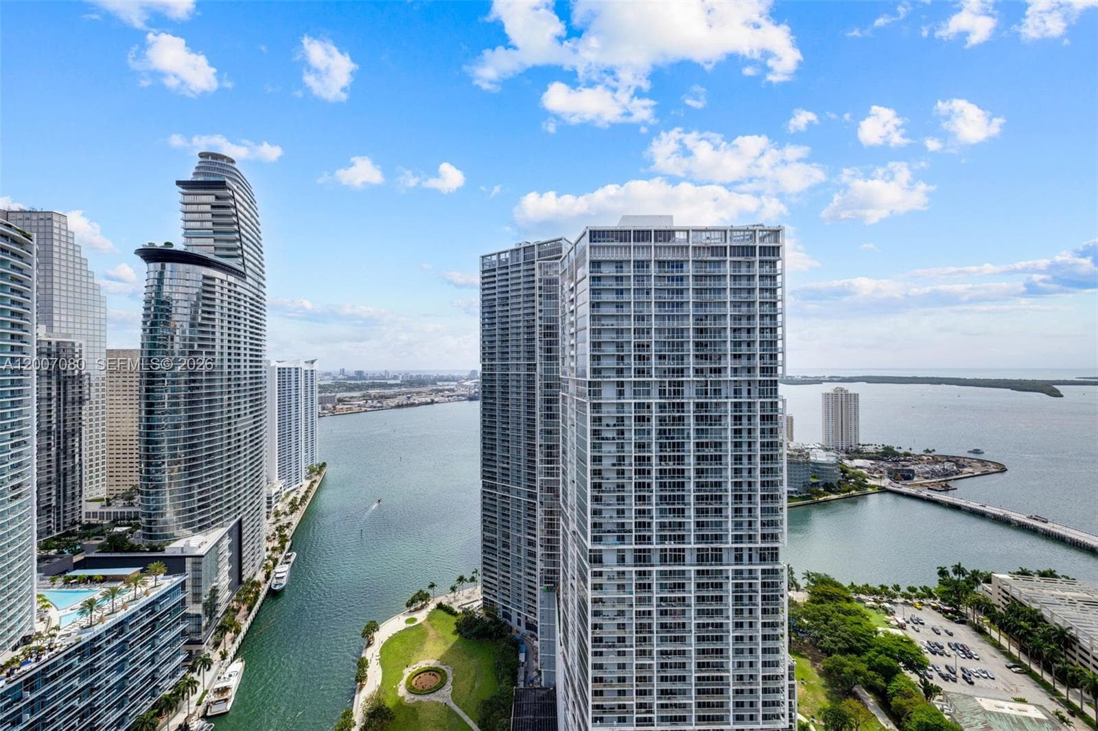 77 SE 5th St, Miami FL 33131 — 13