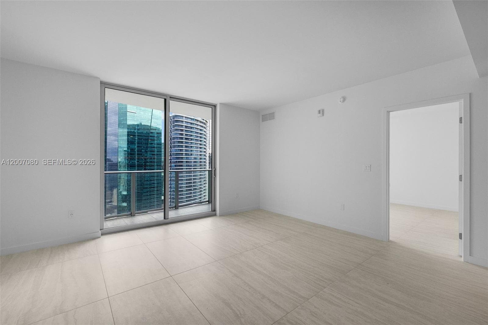 77 SE 5th St, Miami FL 33131 — 15