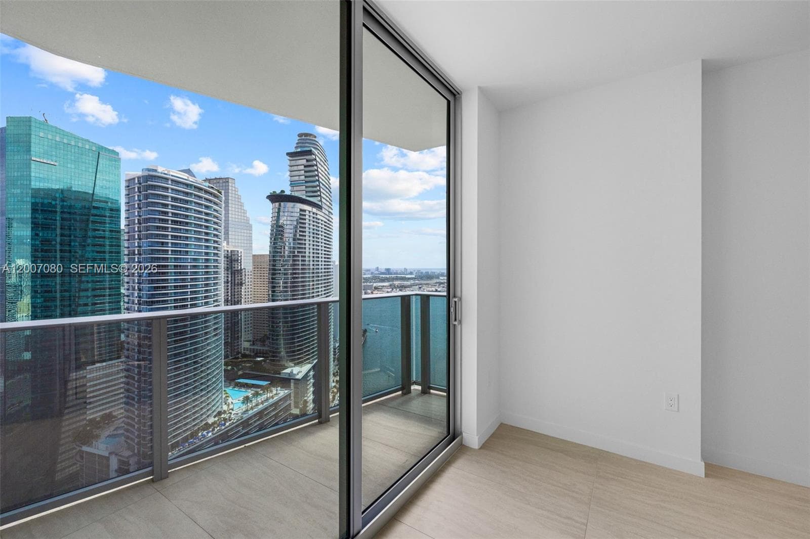77 SE 5th St, Miami FL 33131 — 21