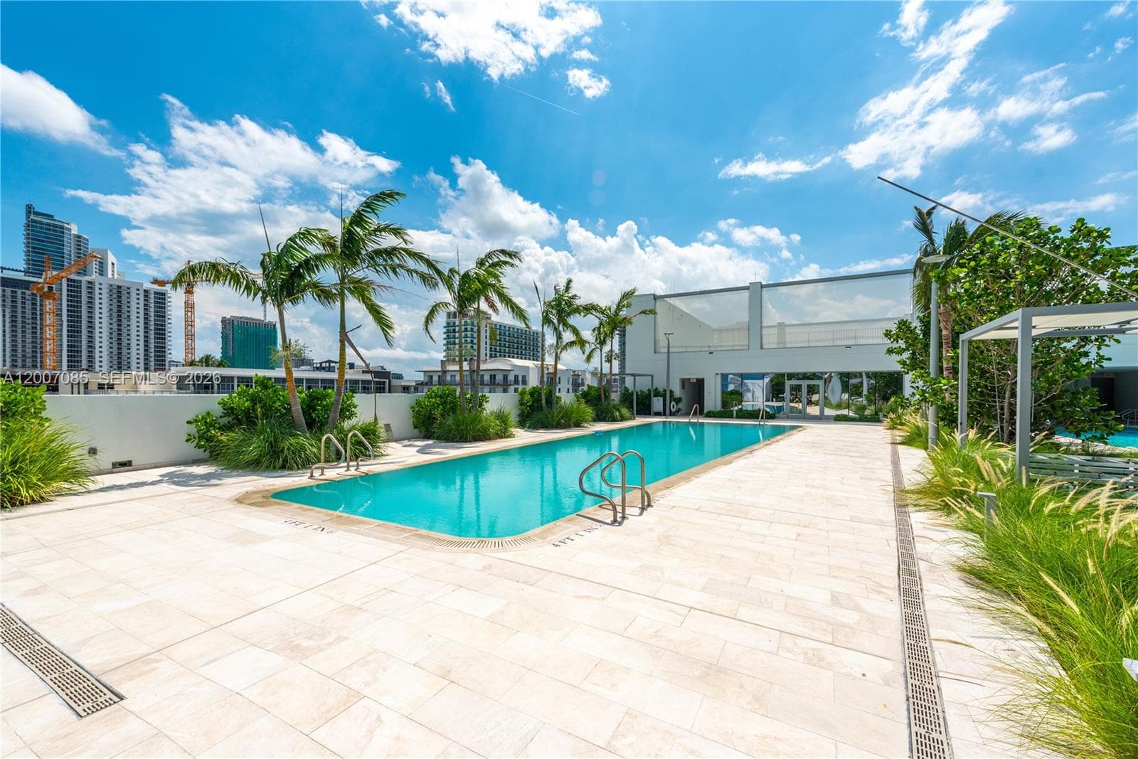700 NE 26th Ter # 4206, Miami FL 33137 — 59