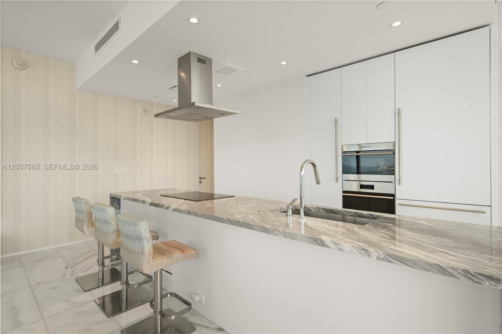 700 NE 26th Ter # 4206, Miami FL 33137 — 11