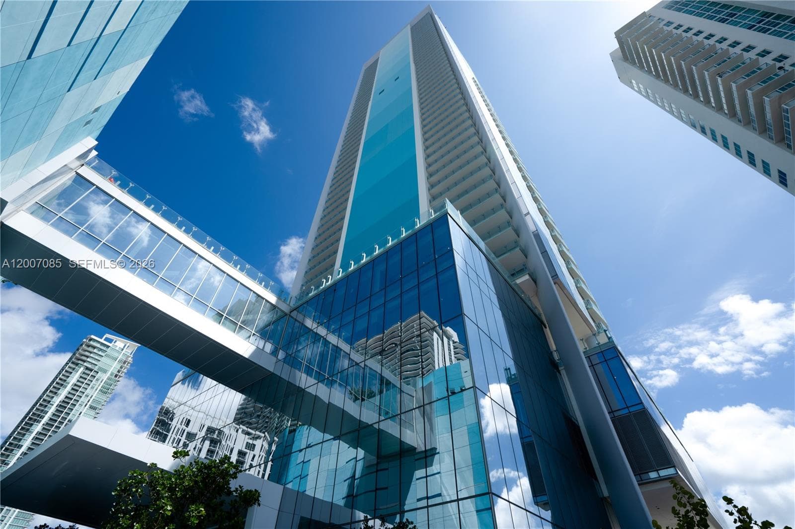 700 NE 26th Ter # 4206, Miami FL 33137 — 25