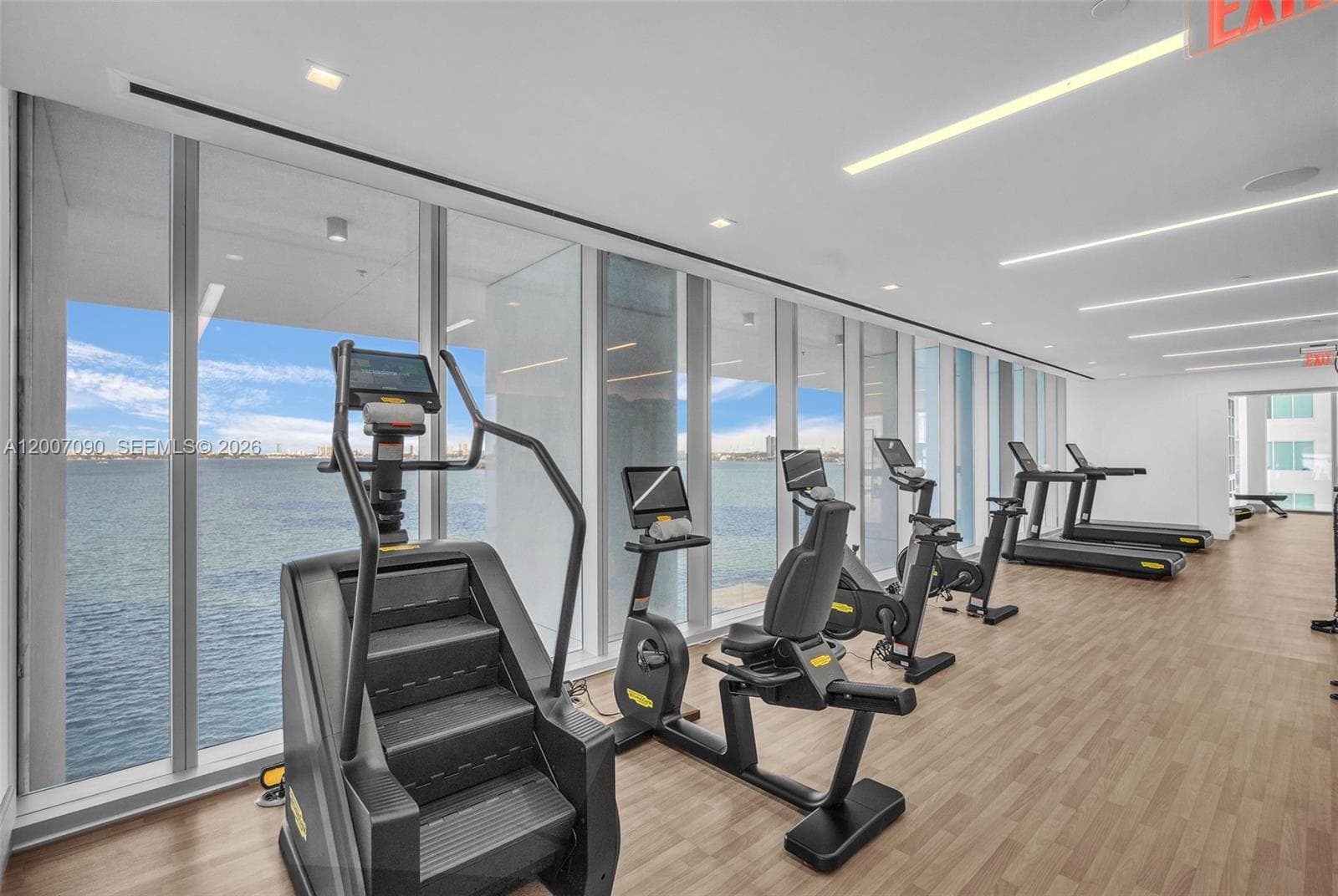 700 NE 26th Ter # 2906, Miami FL 33137 — 47