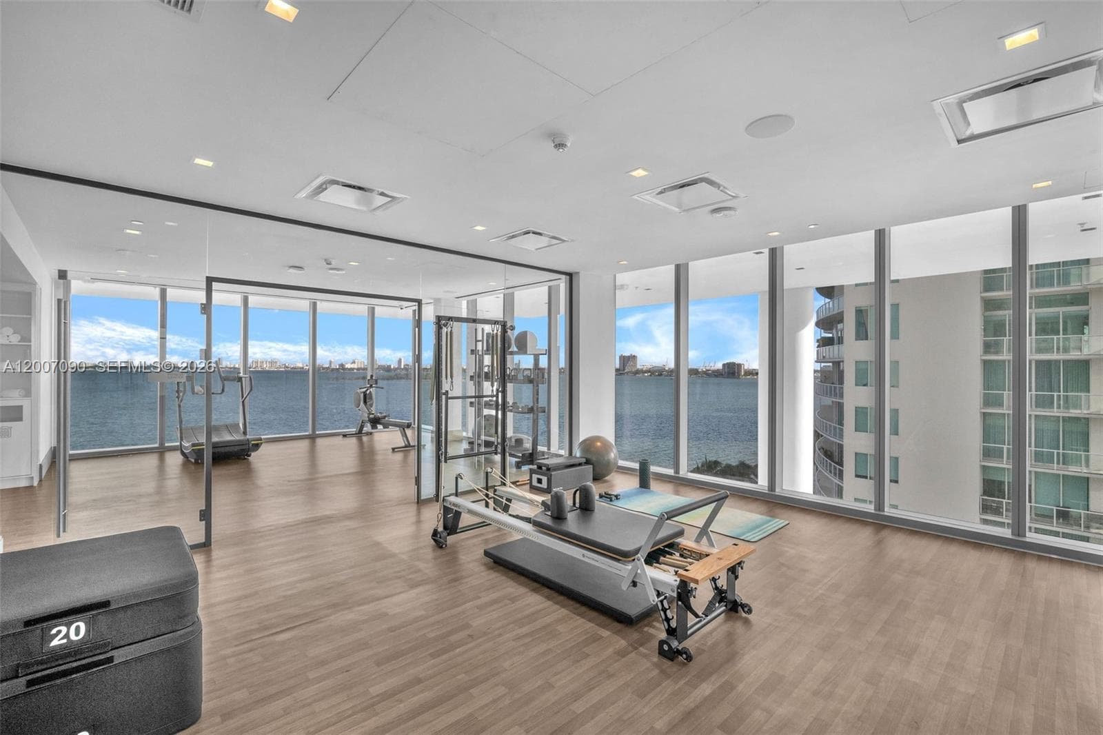 700 NE 26th Ter # 2906, Miami FL 33137 — 49