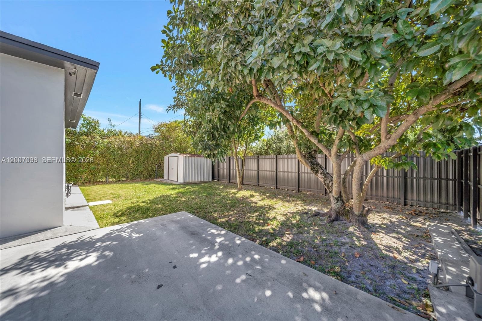 7470 SW 37th St, Miami FL 33155 — 32