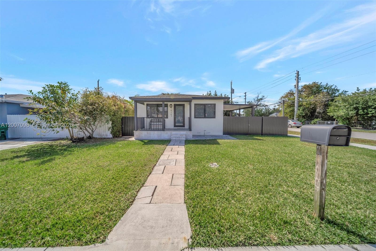 7470 SW 37th St, Miami FL 33155 — 5