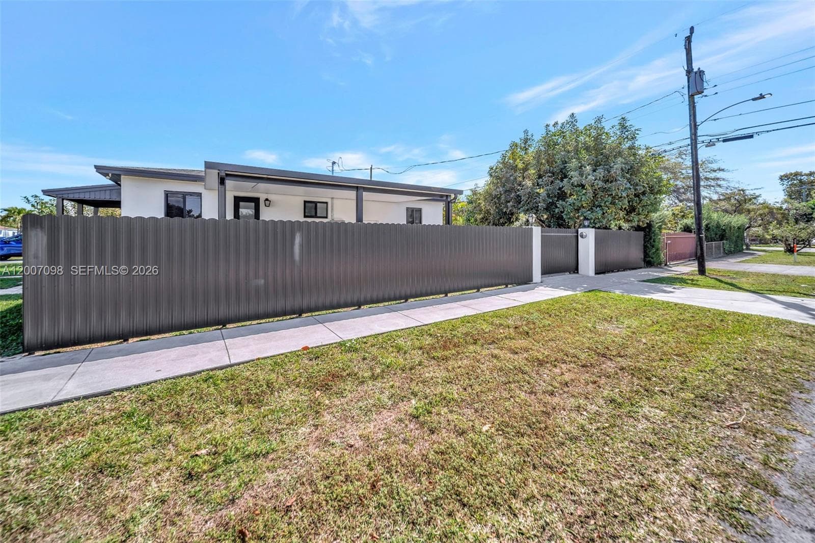 7470 SW 37th St, Miami FL 33155 — 38
