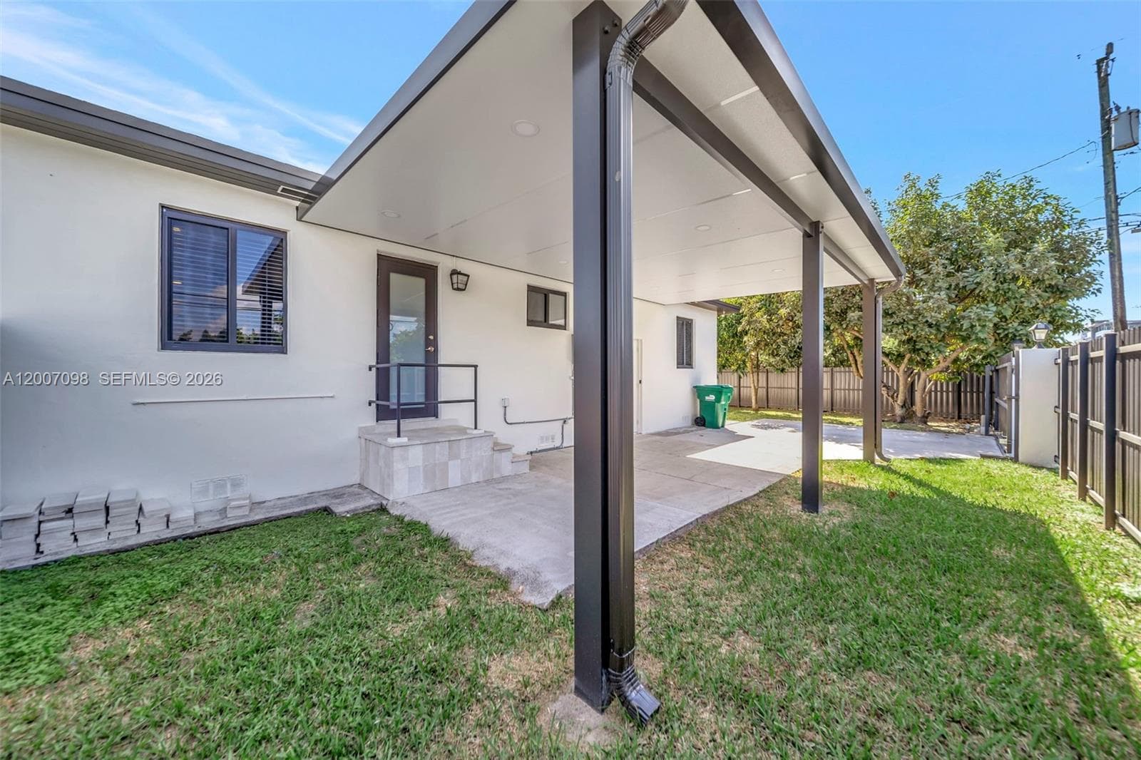 7470 SW 37th St, Miami FL 33155 — 29