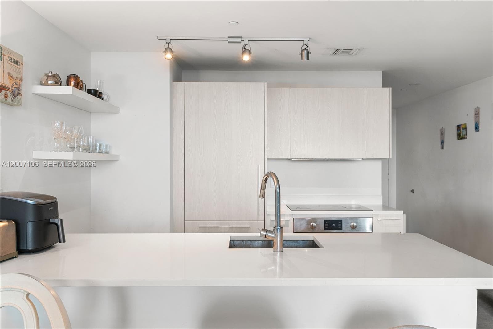 501 NE 31st St # 910, Miami FL 33137 — 73