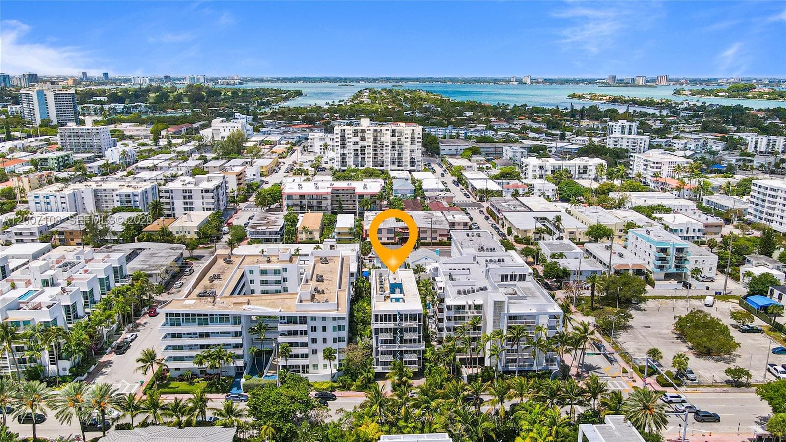 7824 Collins Ave # 401, Miami Beach FL 33141 — 35