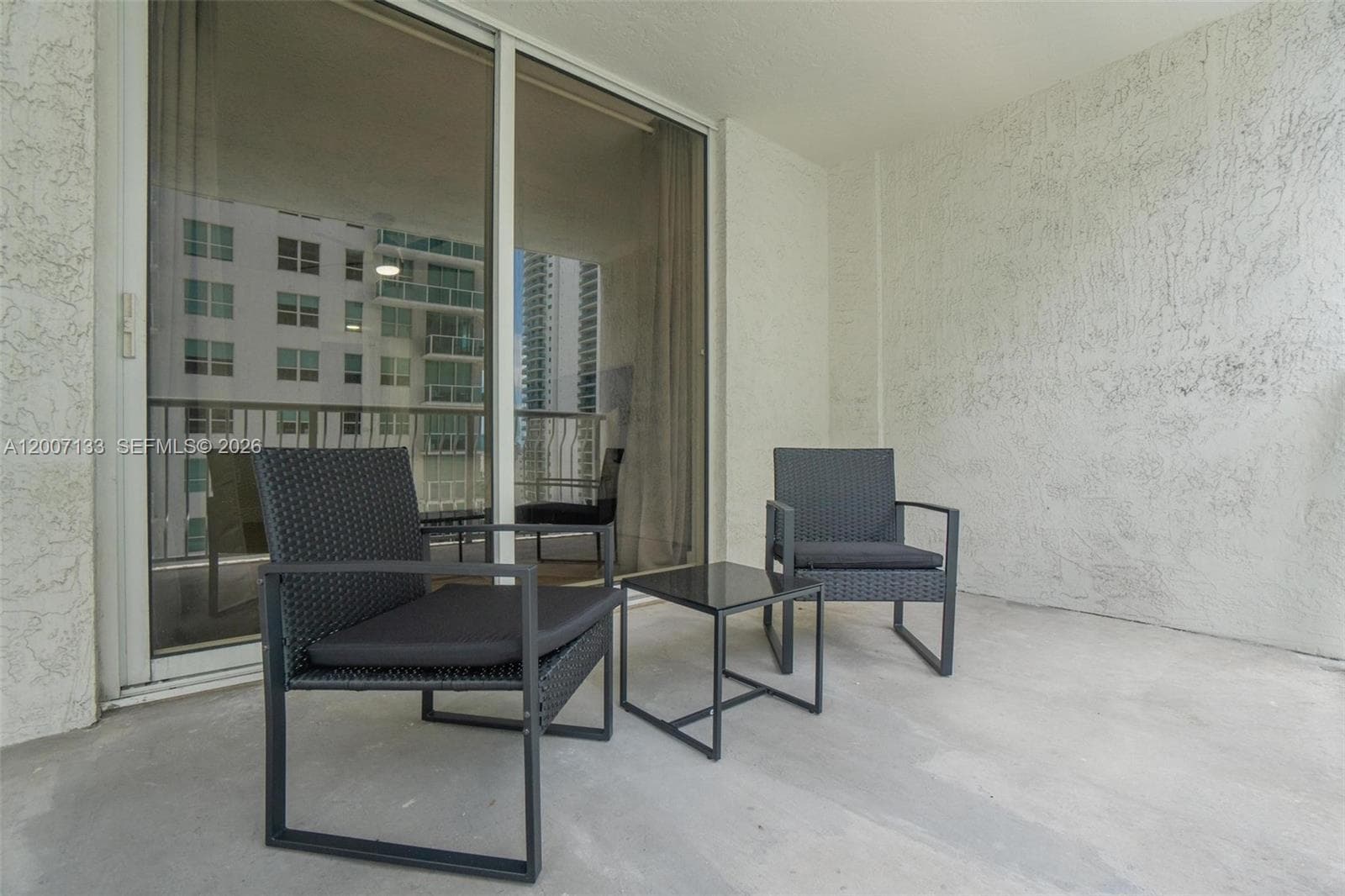 1200 Brickell Bay Dr # 1907, Miami FL 33131 — 32