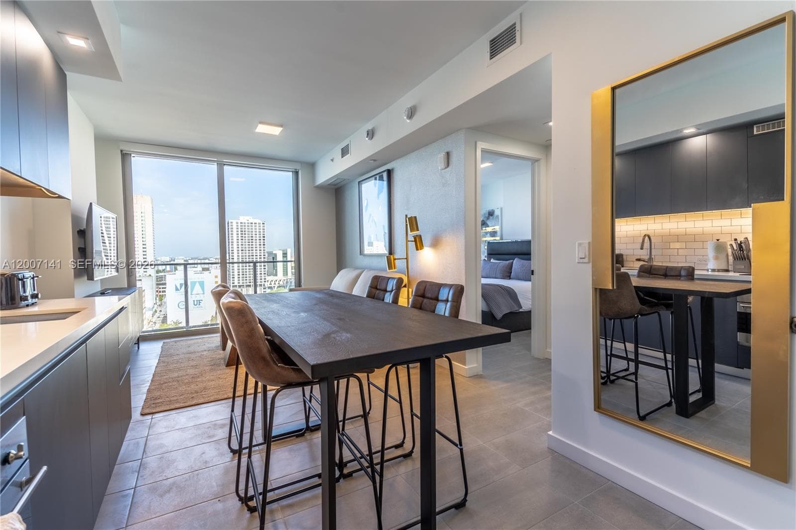 227 NE 2nd St # 2004, Miami FL 33132 — 10