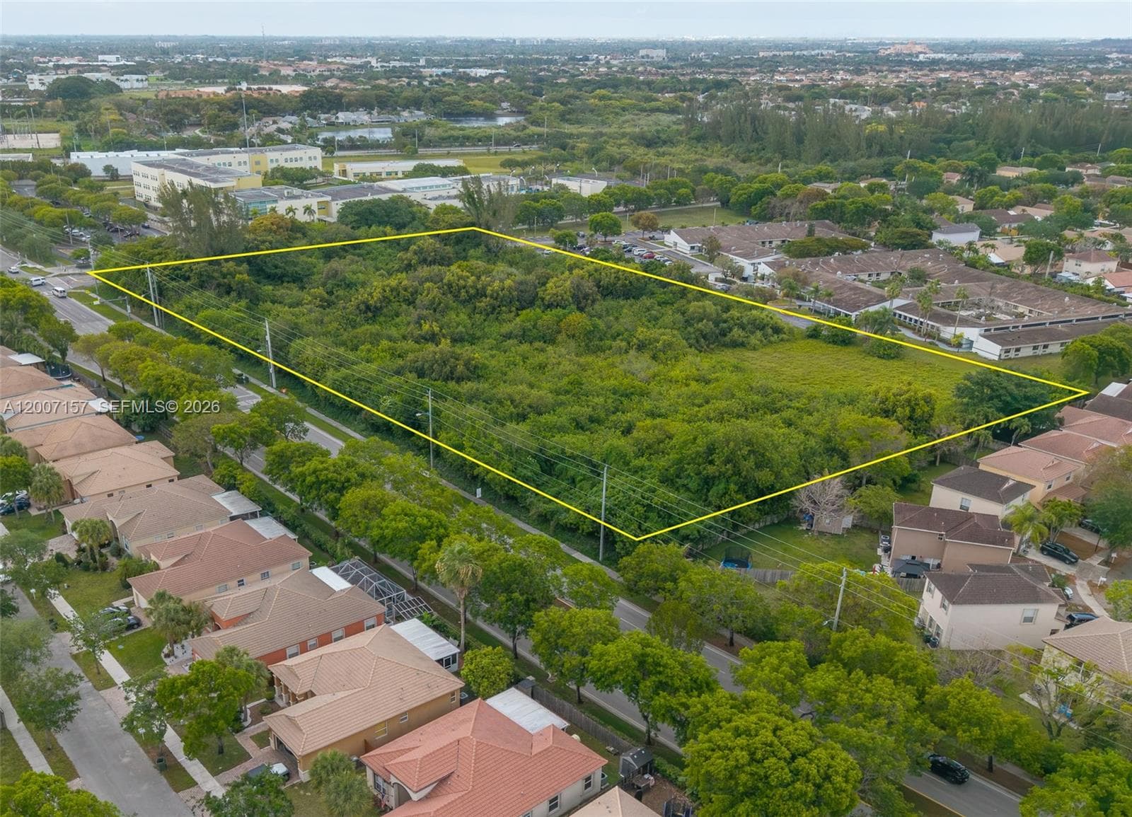 S Canal Dr, Homestead FL 33035 — 16
