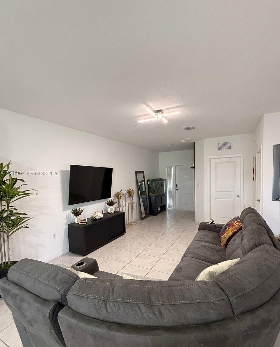 470 NE 12th St, Florida City FL 33034 — 12