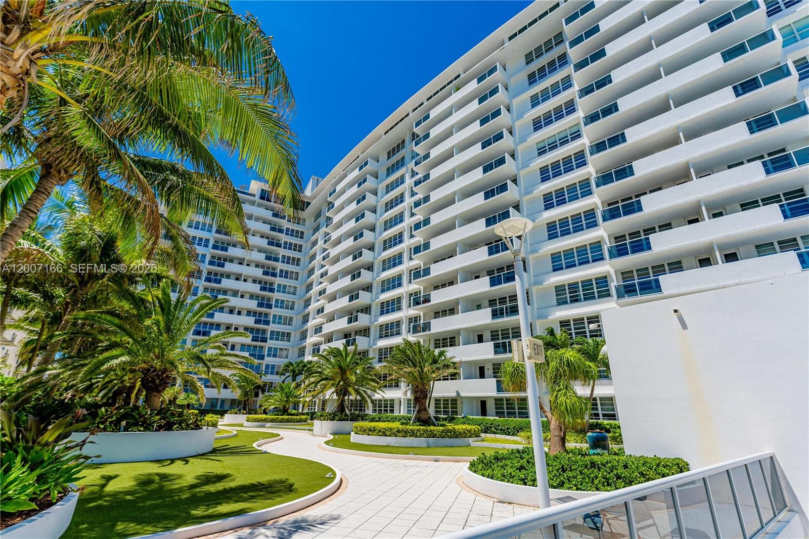 100 LINCOLN RD # 944, Miami Beach FL 33139 — 2