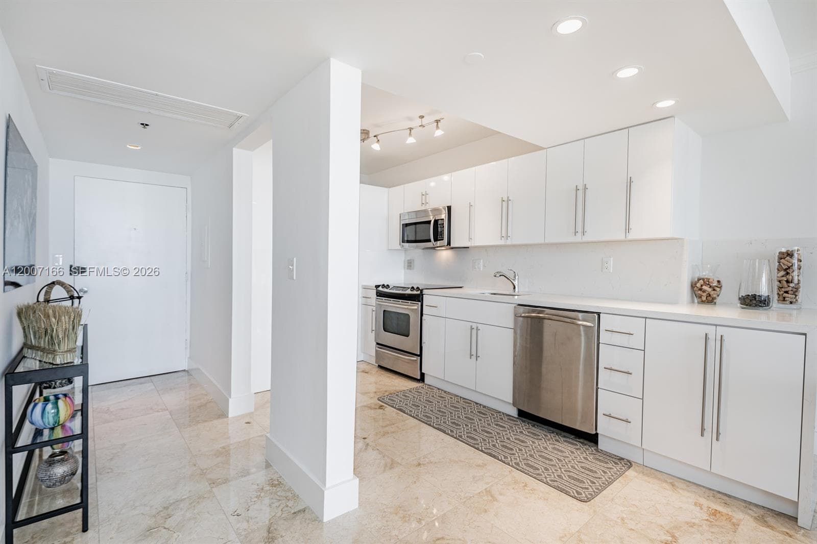 100 LINCOLN RD # 944, Miami Beach FL 33139 — 5