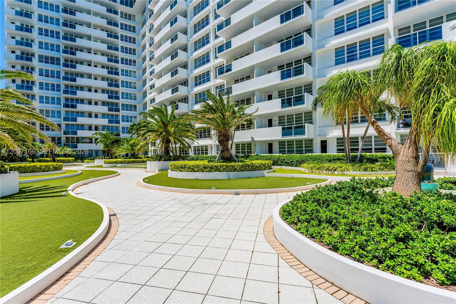 100 LINCOLN RD # 944, Miami Beach FL 33139 — 33