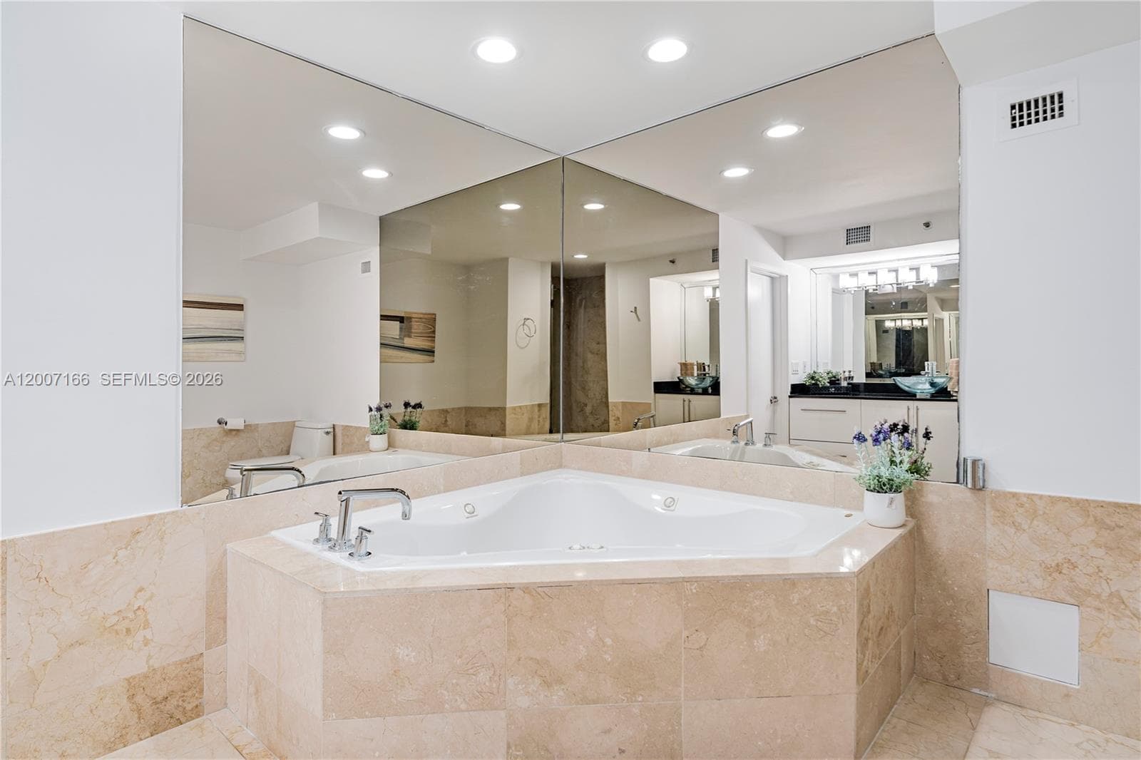 100 LINCOLN RD # 944, Miami Beach FL 33139 — 18