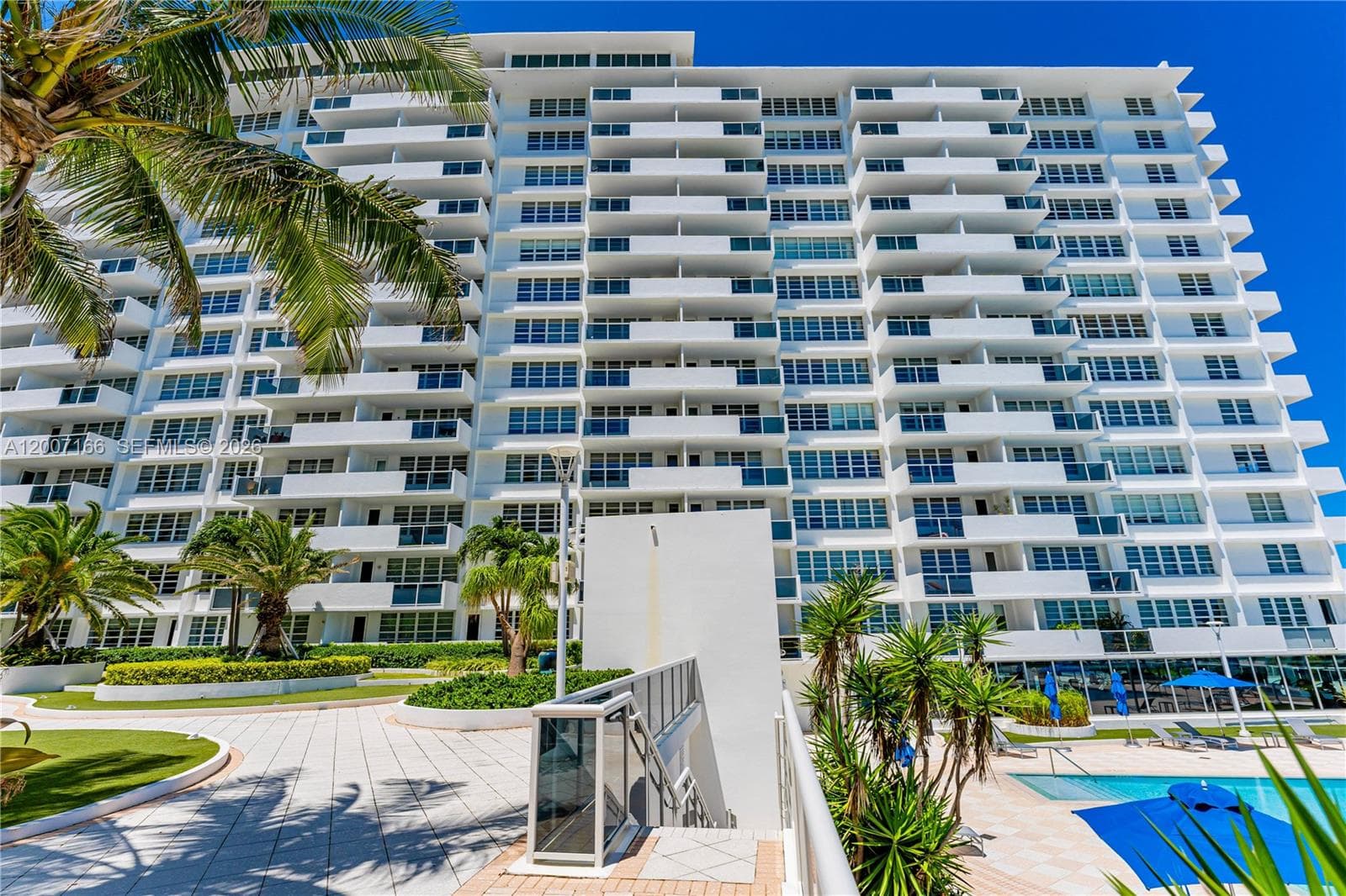 100 LINCOLN RD # 944, Miami Beach FL 33139 — 35