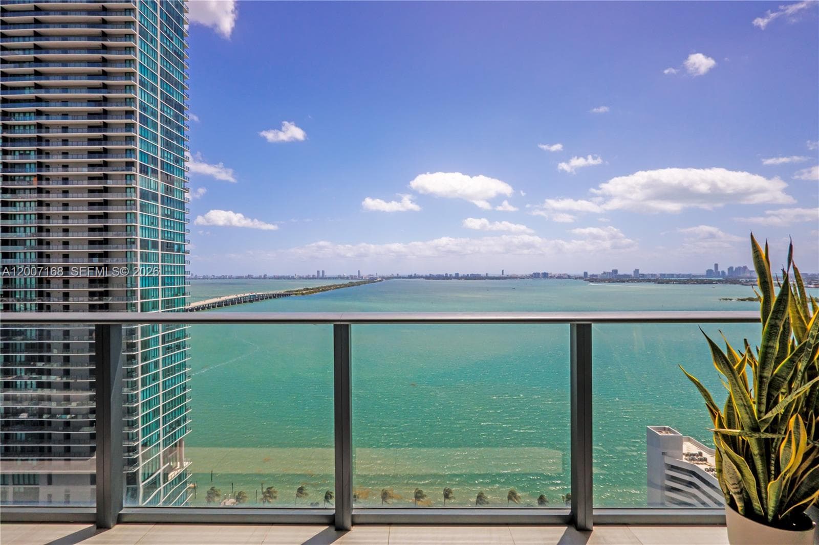 480 NE 31st St # 2405, Miami FL 33137 — 1