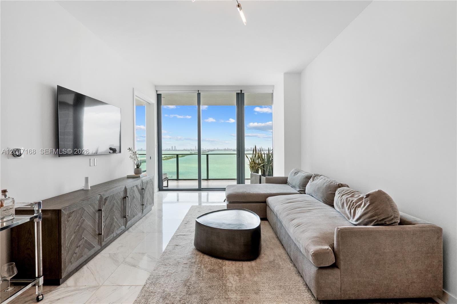 480 NE 31st St # 2405, Miami FL 33137 — 5