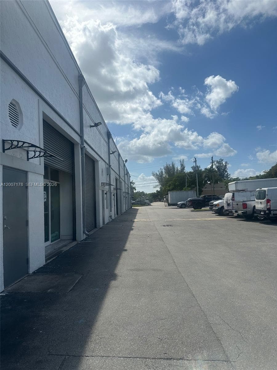 12101 NW 98th Ave, Hialeah Gardens FL 33018 — 1
