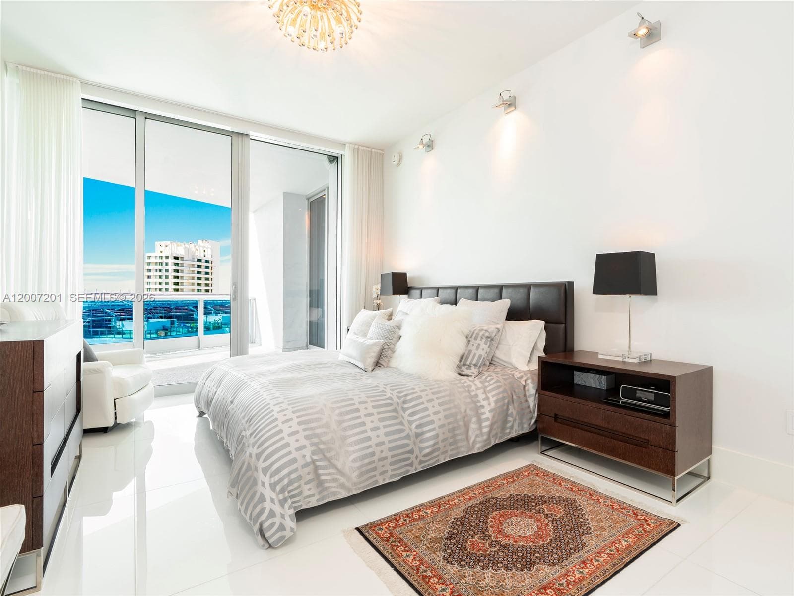 5959 Collins Ave # 906, Miami Beach FL 33140 — 34