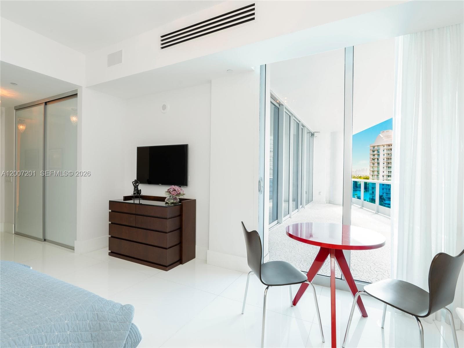 5959 Collins Ave # 906, Miami Beach FL 33140 — 33