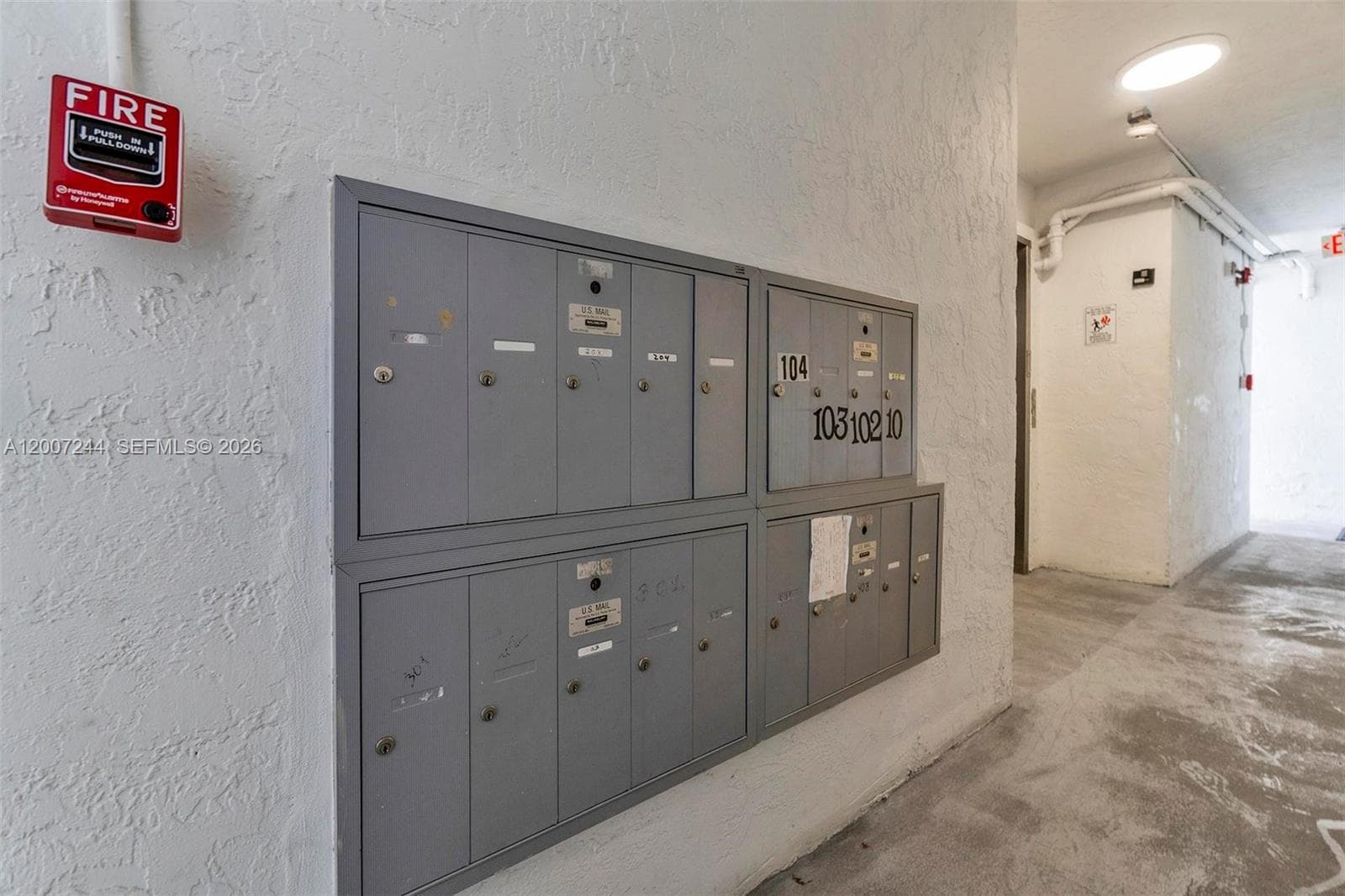 620 SW 10th St # 301, Miami FL 33130 — 16
