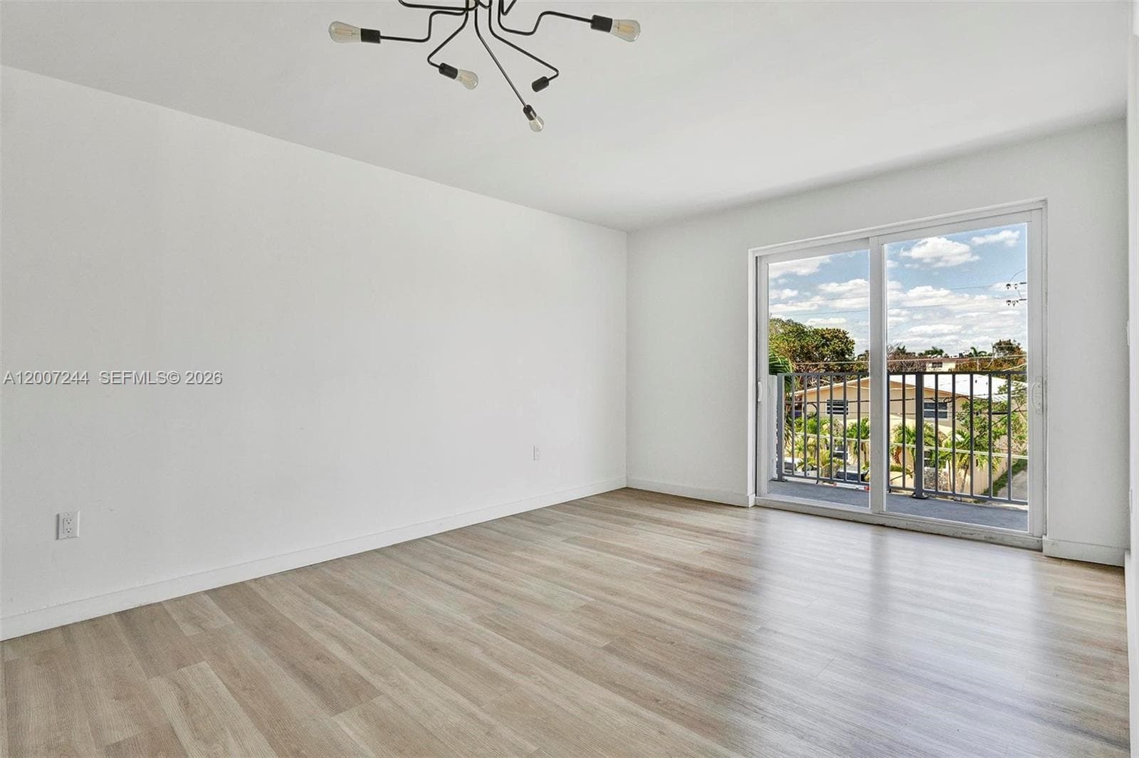 620 SW 10th St # 301, Miami FL 33130 — 9