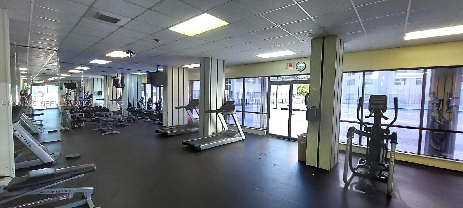 2750 NE 183rd St # 1405, Aventura FL 33160 — 12
