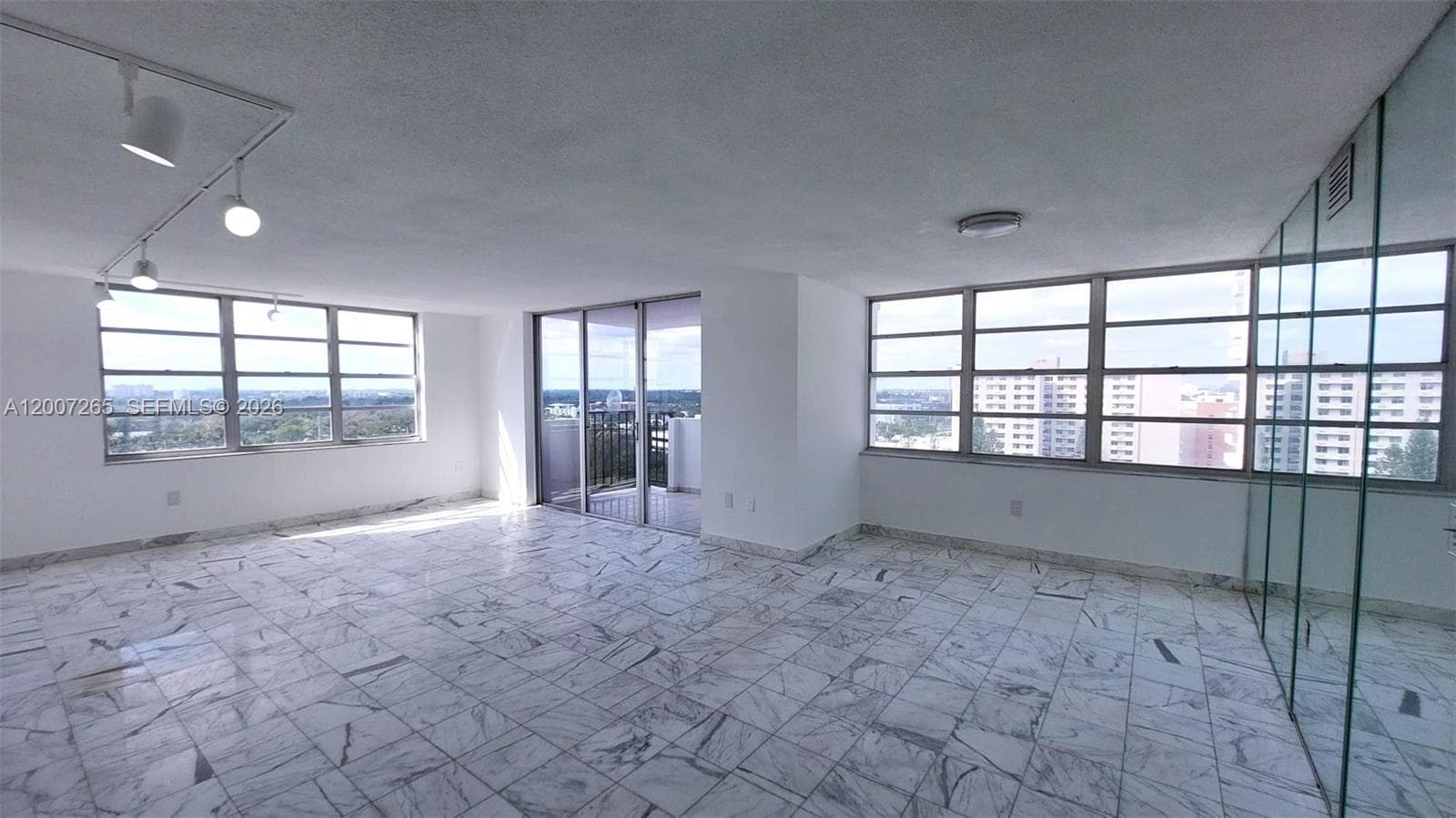 2750 NE 183rd St # 1405, Aventura FL 33160 — 4