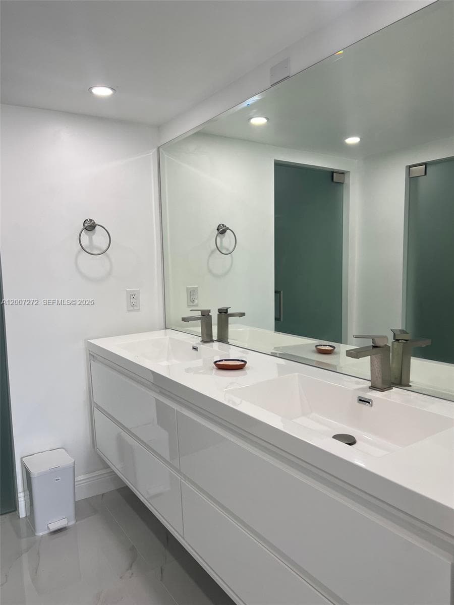 155 Ocean Lane Dr # 1011, Key Biscayne FL 33149 — 36