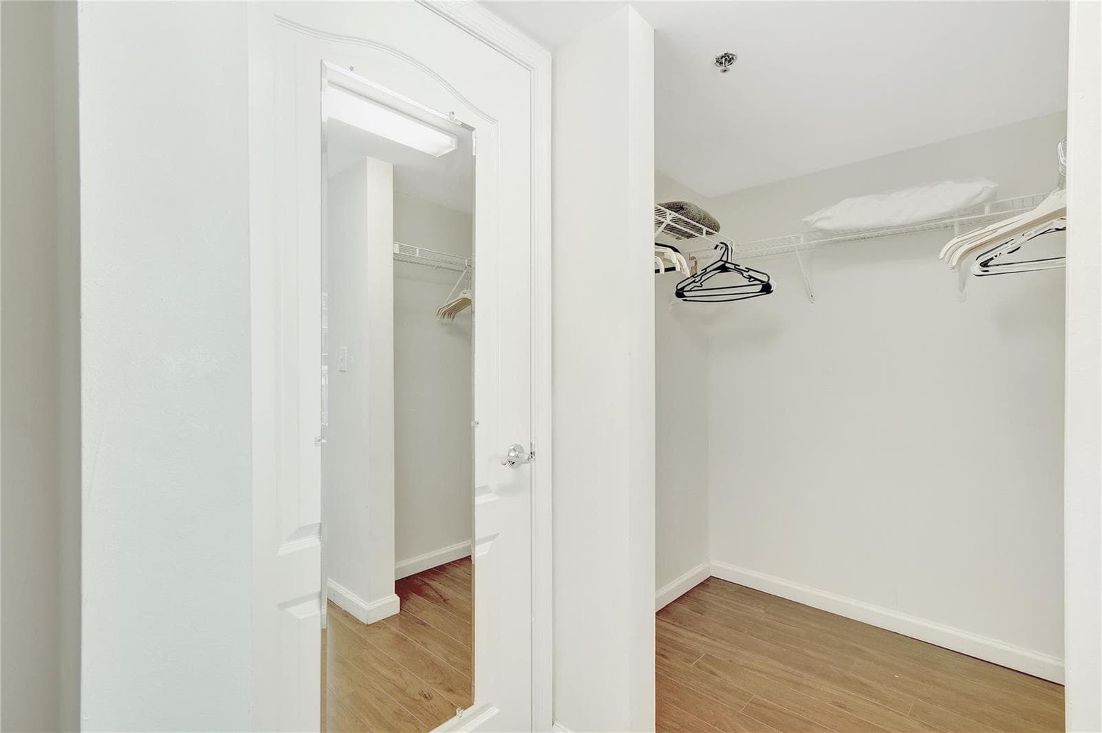 1200 Brickell Bay Drive # 3906, Miami FL 33131 — 14