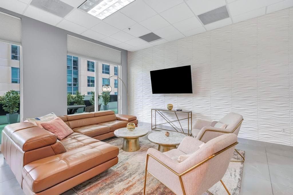 1200 Brickell Bay Drive # 3906, Miami FL 33131 — 18