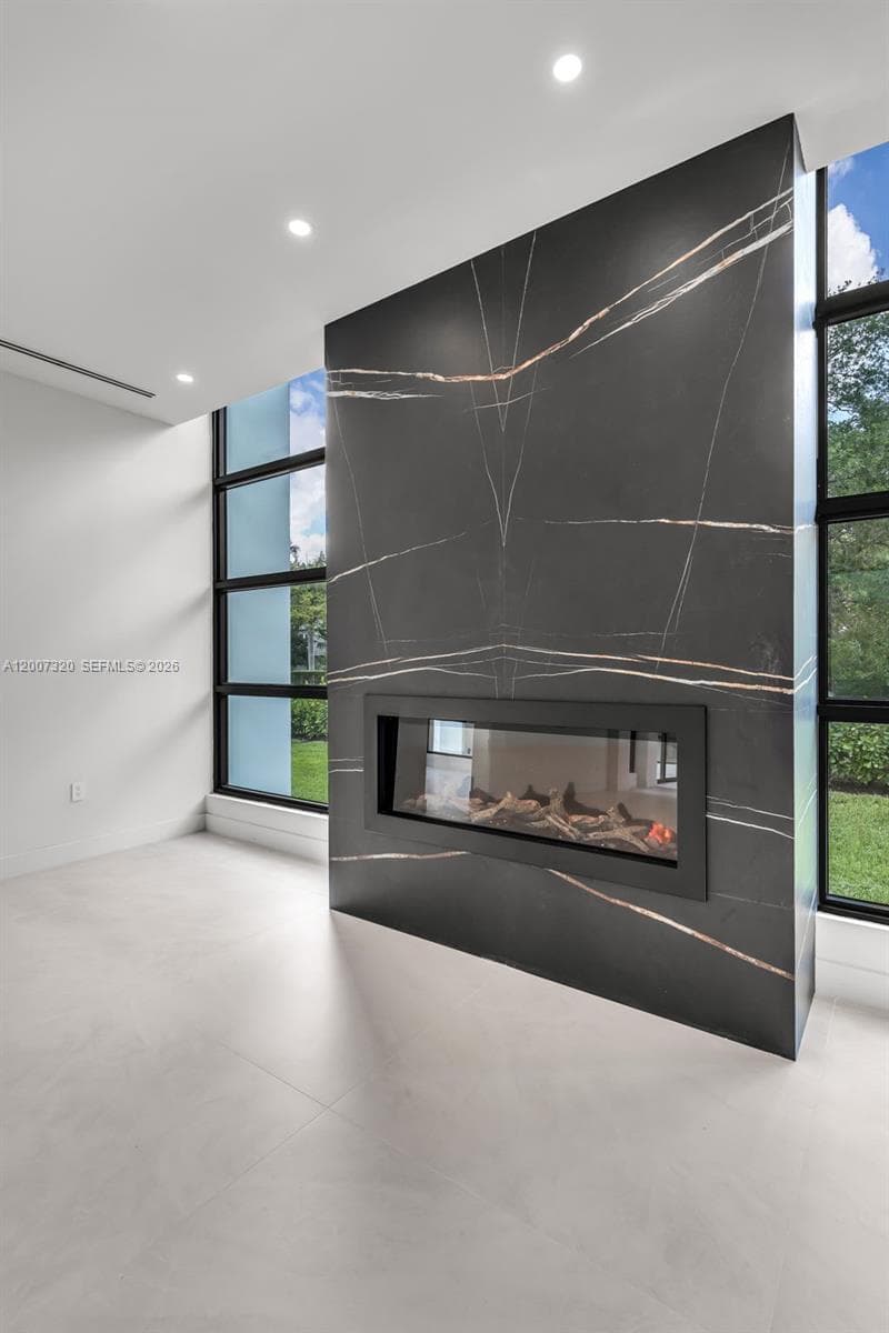 6290 Chapman Field Dr, Pinecrest FL 33156 — 22