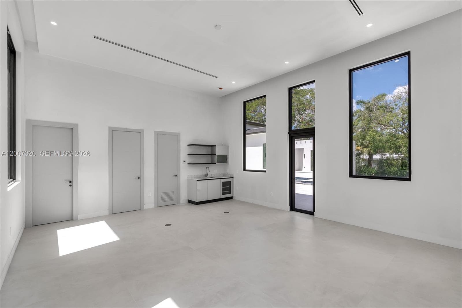 6290 Chapman Field Dr, Pinecrest FL 33156 — 36