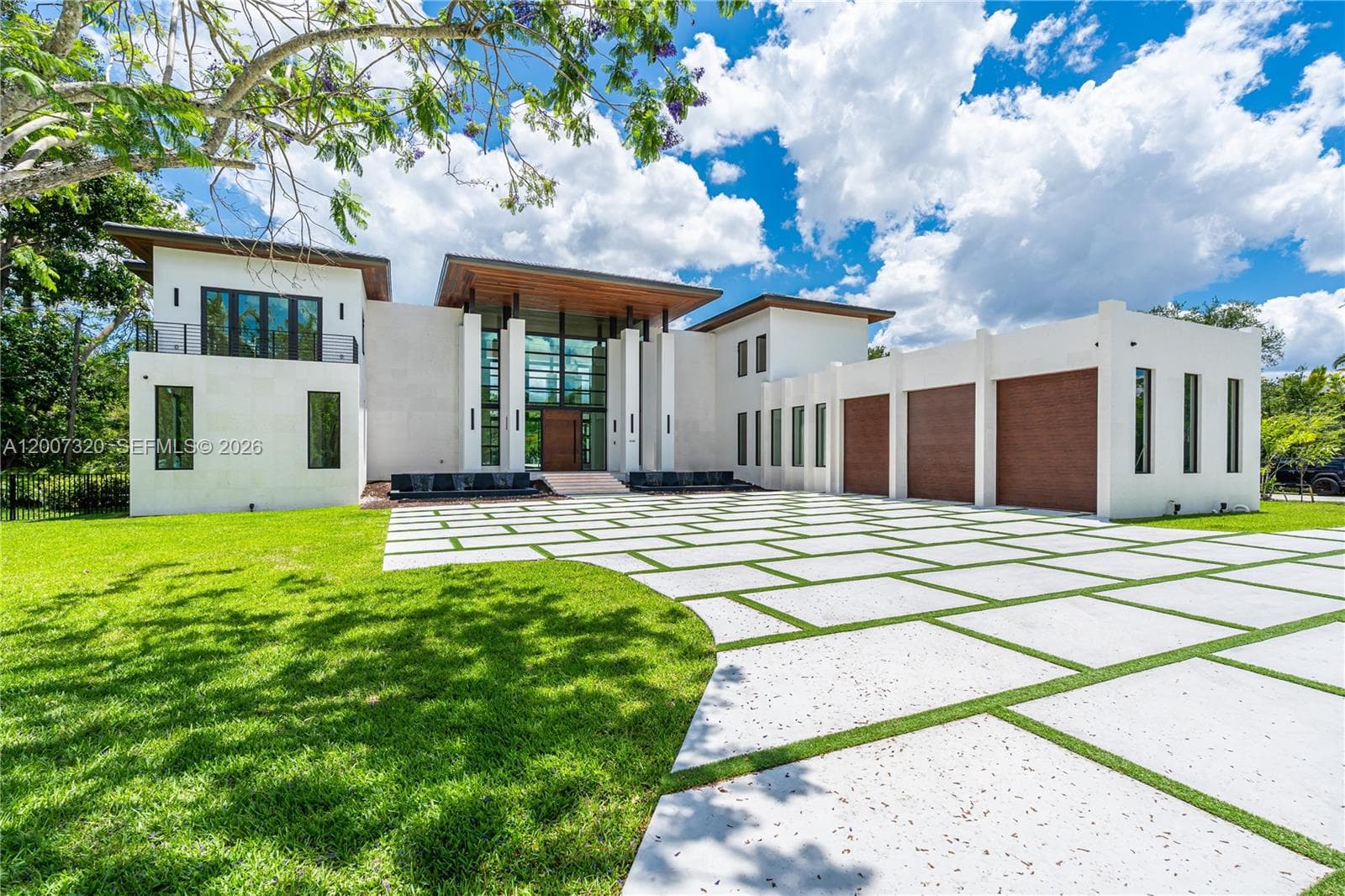 6290 Chapman Field Dr, Pinecrest FL 33156 — 5