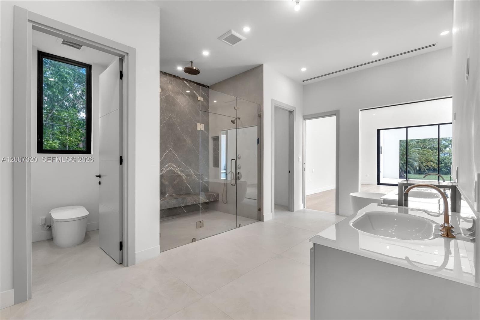 6290 Chapman Field Dr, Pinecrest FL 33156 — 34