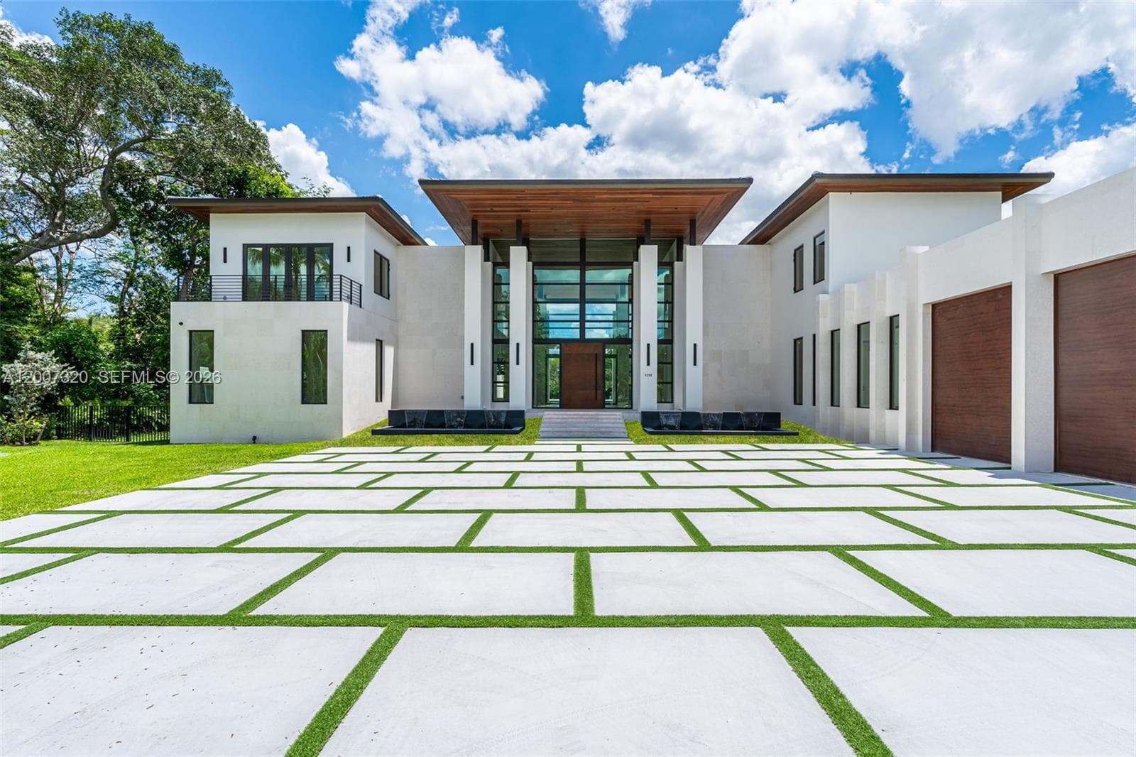 6290 Chapman Field Dr, Pinecrest FL 33156 — 4