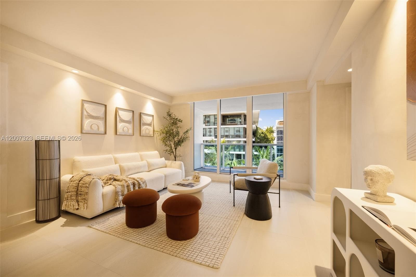 2301 Collins Ave # 526, Miami Beach FL 33139 — 1