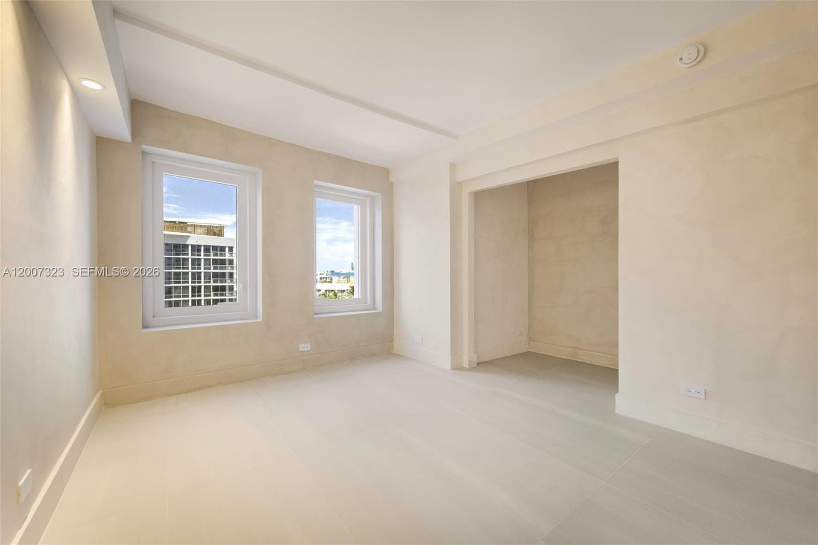 2301 Collins Ave # 526, Miami Beach FL 33139 — 18