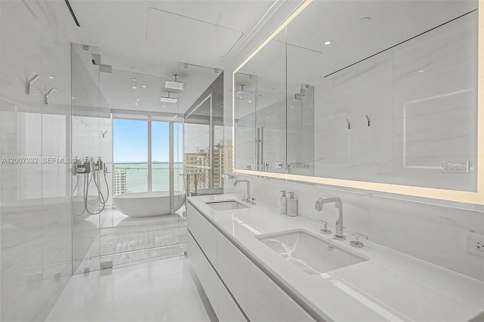300 Biscayne Blvd Way # 3203, Miami FL 33131 — 13