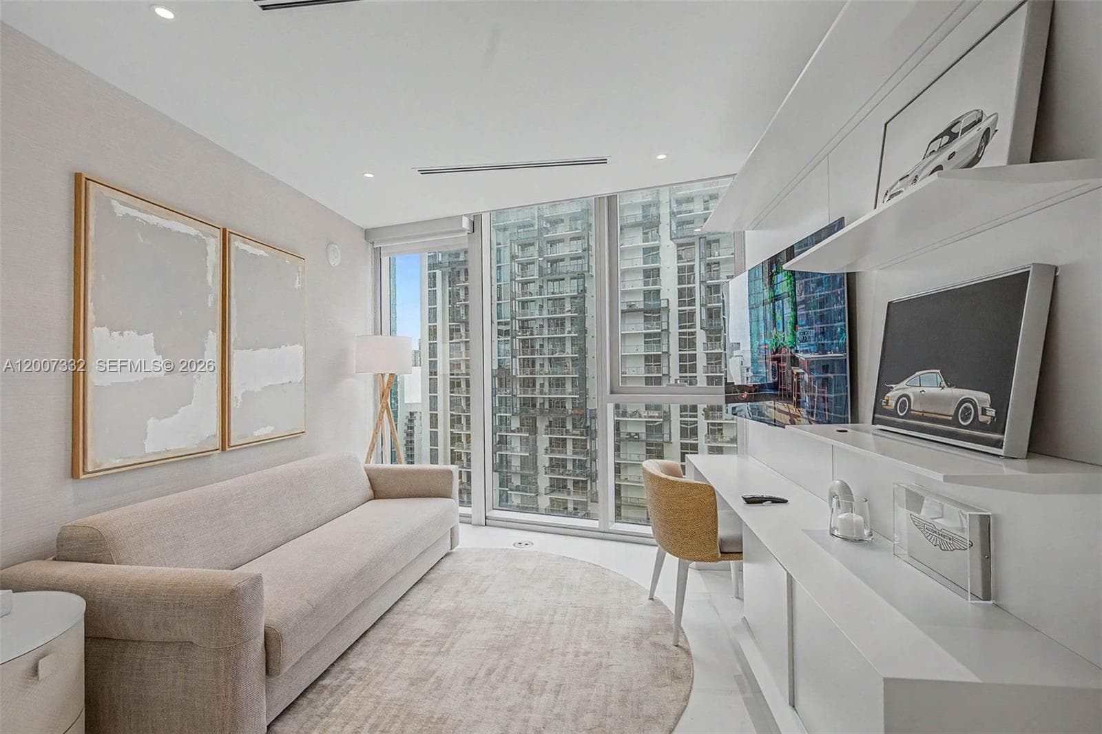 300 Biscayne Blvd Way # 3203, Miami FL 33131 — 30