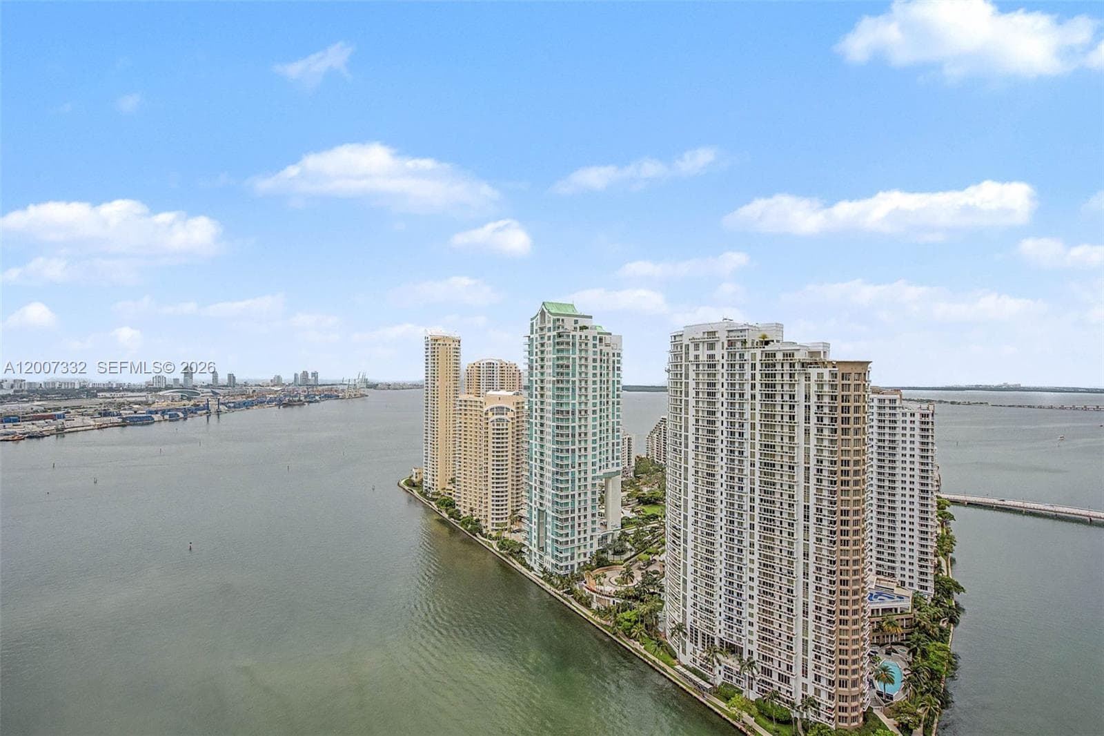 300 Biscayne Blvd Way # 3203, Miami FL 33131 — 34