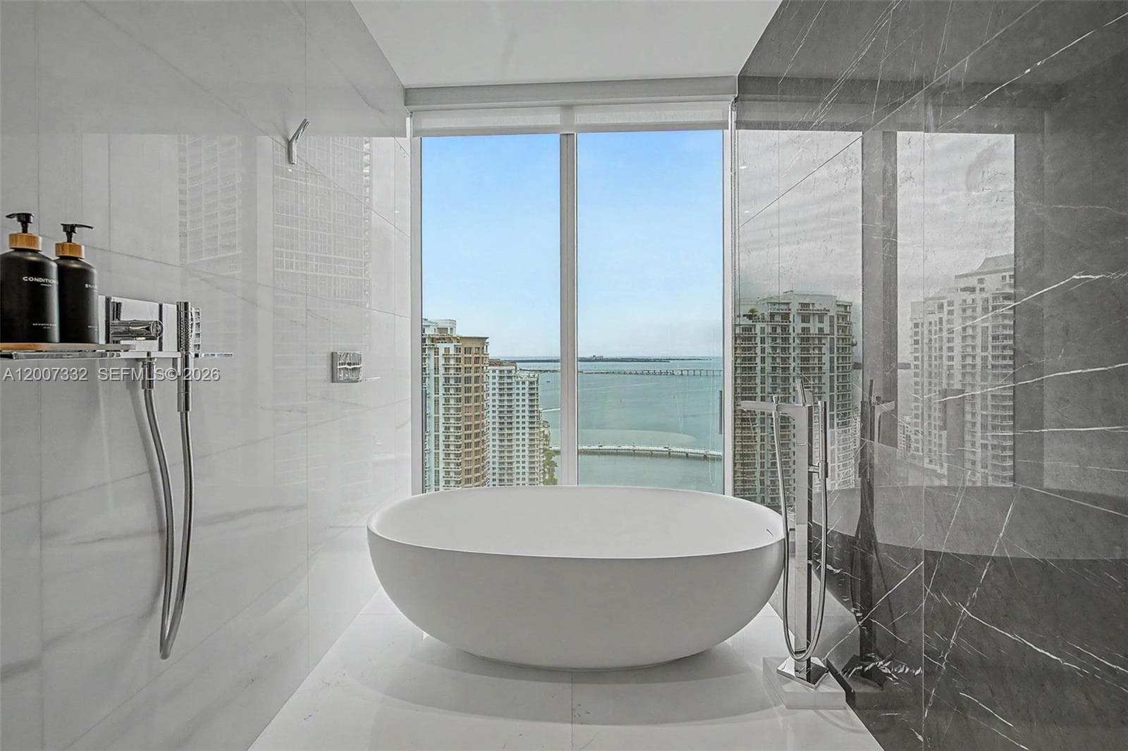 300 Biscayne Blvd Way # 3203, Miami FL 33131 — 14