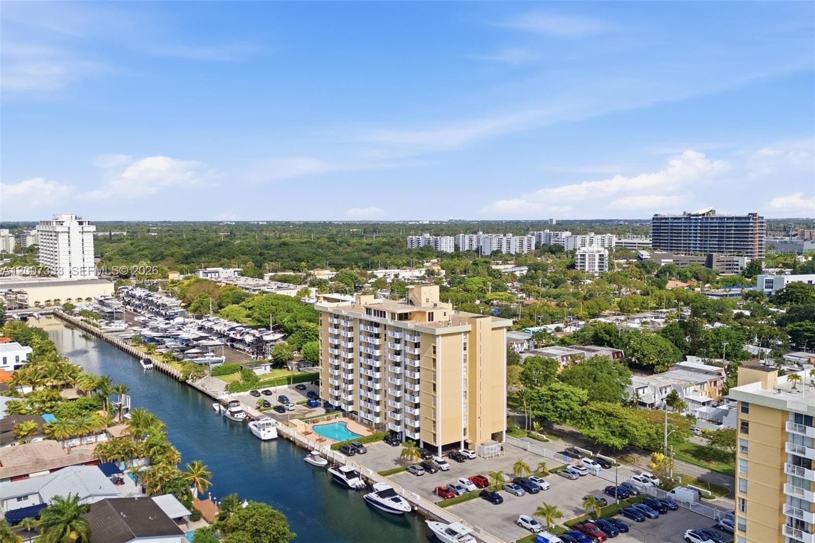 2000 NE 135th St PH, North Miami FL 33181 — 30