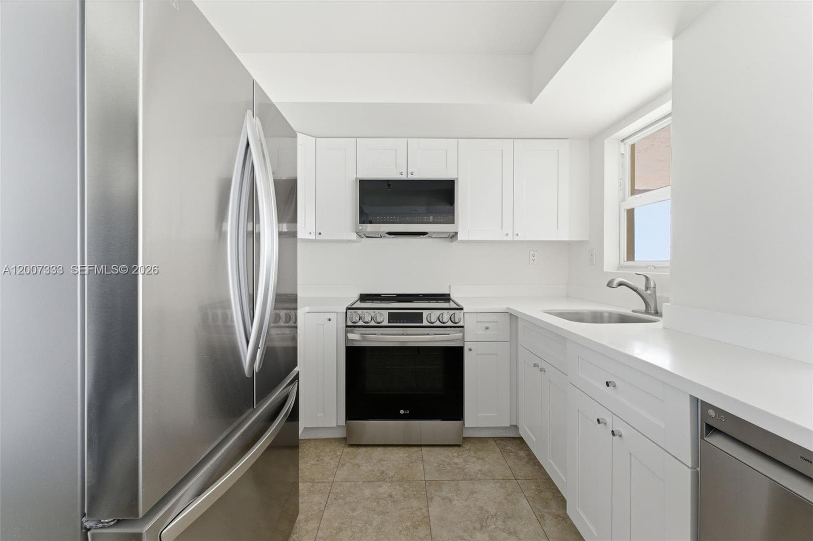 2000 NE 135th St PH, North Miami FL 33181 — 10