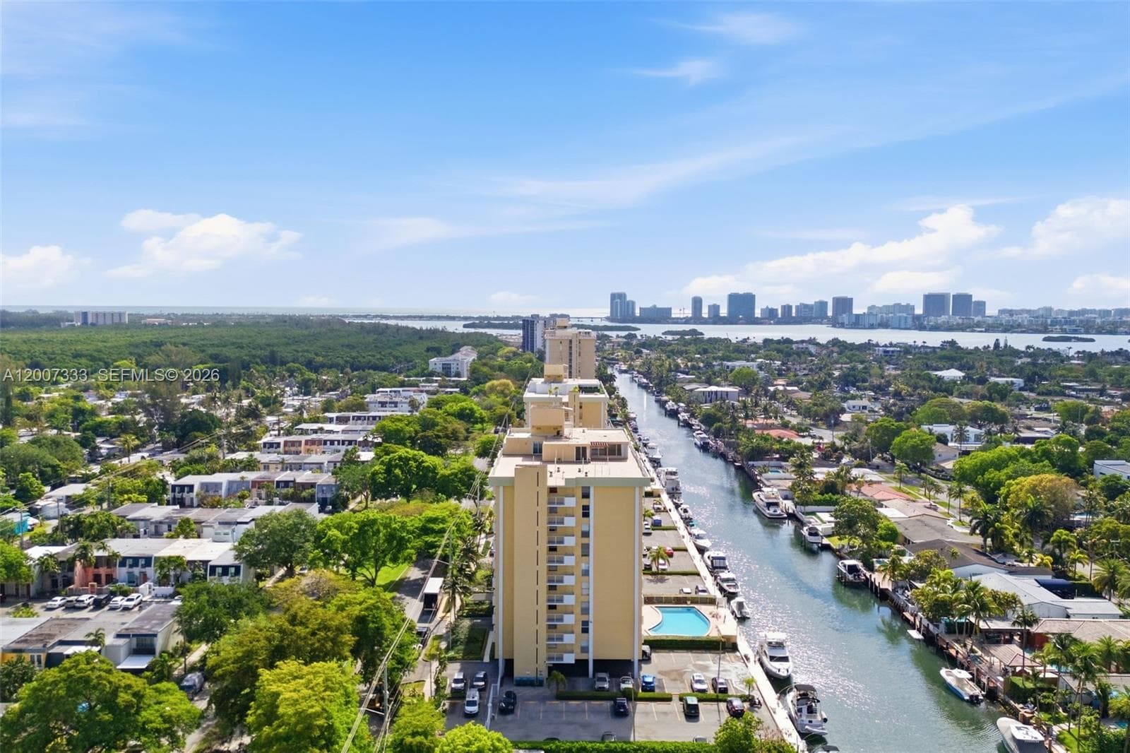 2000 NE 135th St PH, North Miami FL 33181 — 29
